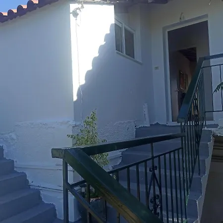 Filoxenia 6 Apartment Kompoi