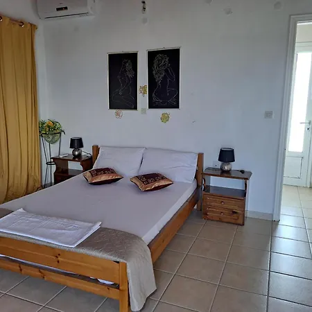Apartment Filoxenia 6 *