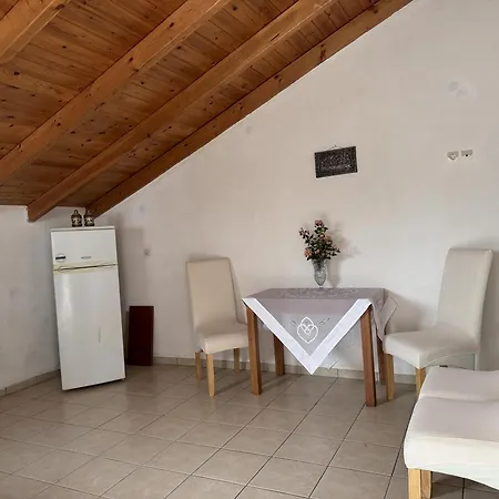 Διαμέρισμα Filoxenia 6 Κόμποι