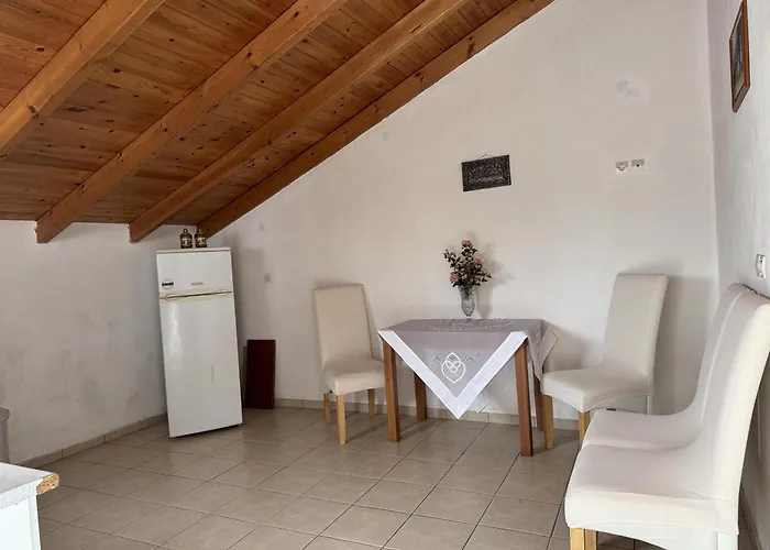 Apartmán Filoxenia 6 Kómboi
